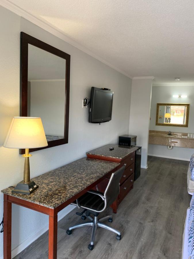 Motel 6 Newport News, Va - Fort Eustis Экстерьер фото
